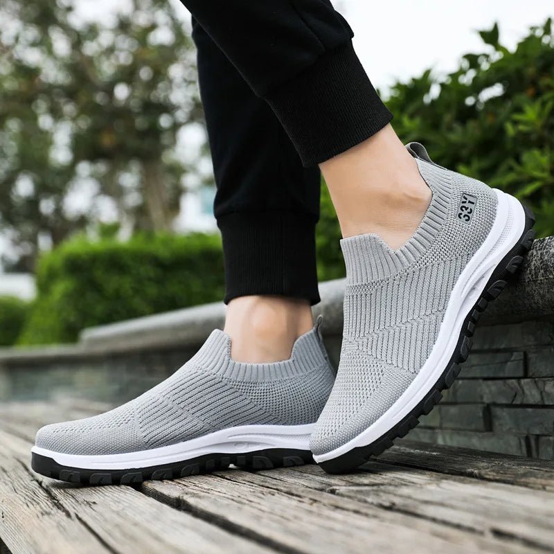 Wholesale factory supply breathable mens sneakers loafers mesh light running jogging shoes men's gym sports sock shoes - SAKLIC