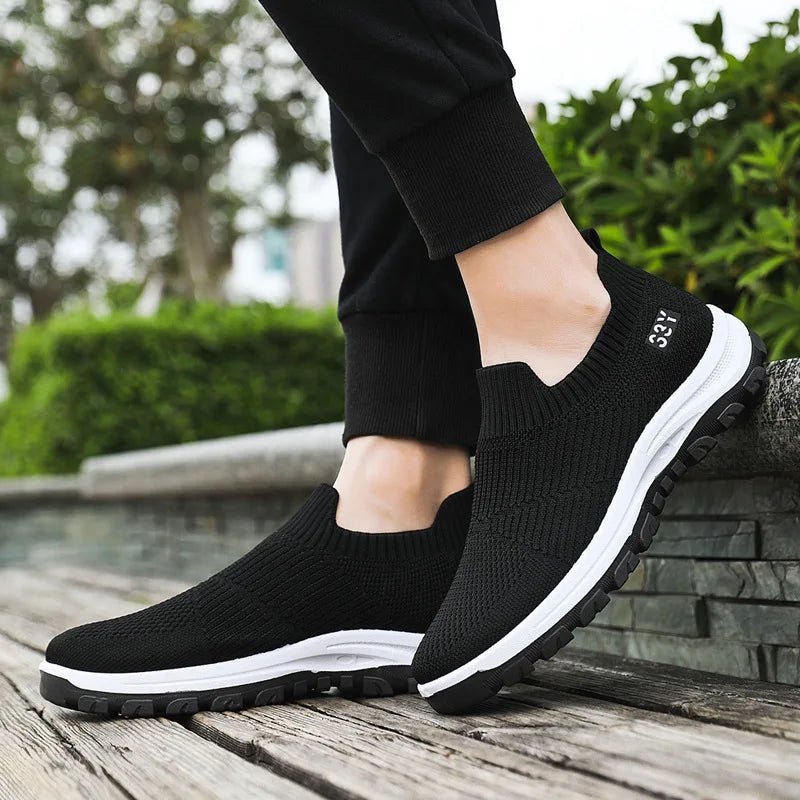 Wholesale factory supply breathable mens sneakers loafers mesh light running jogging shoes men's gym sports sock shoes - SAKLIC