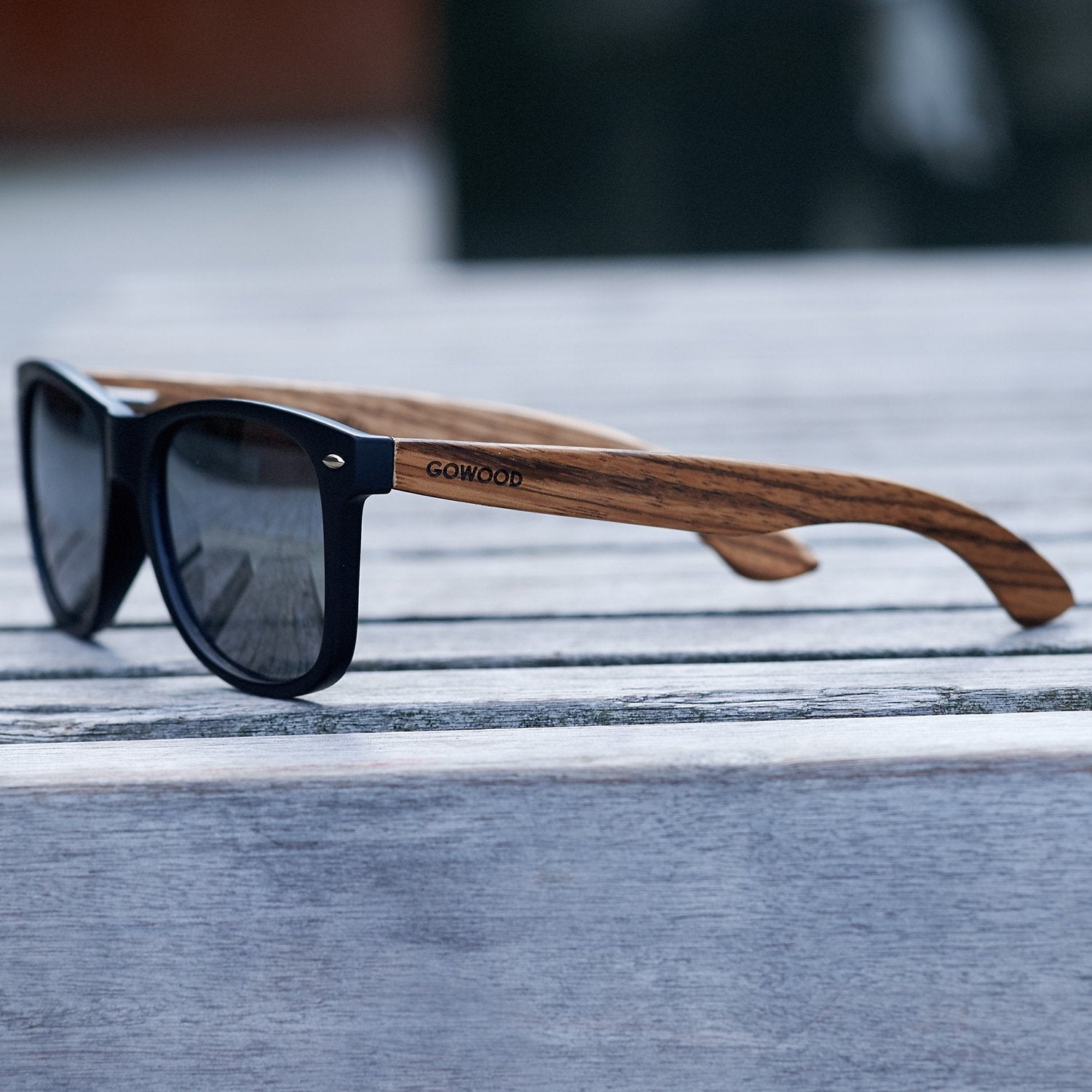 Zebra wood classic style sunglasses with black polarized lenses - SAKLIC